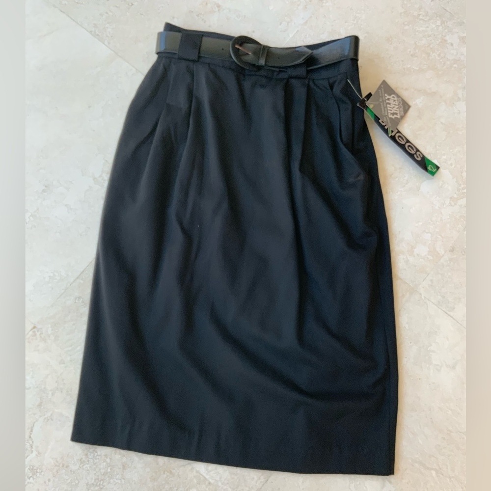 Briggs New York Stylish Black Pencil Skirt sz12 NWT